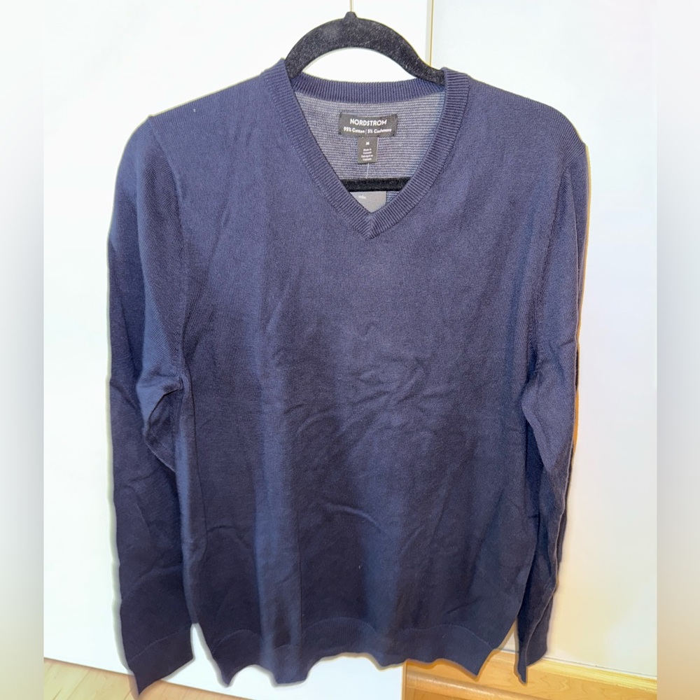 NWT Nordstrom Men’s Cotton & Cashmere V-Neck Sweater – Navy Night (M)